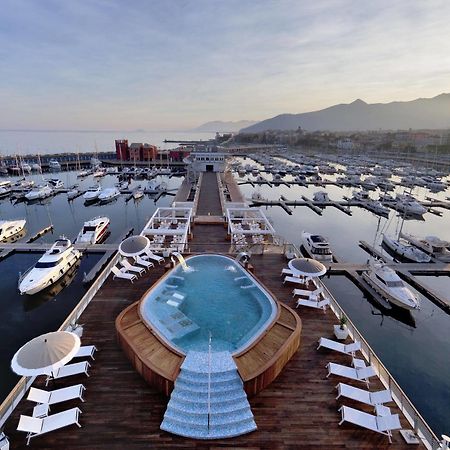 Yacht Club Marina Di Loano Ξενοδοχείο Εξωτερικό φωτογραφία