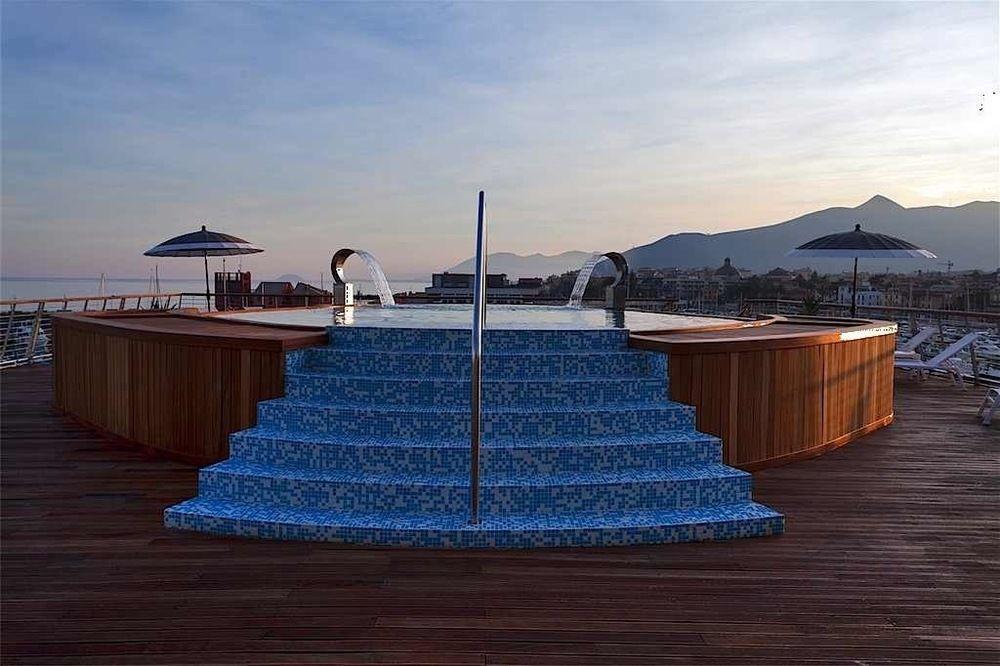 Yacht Club Marina Di Loano Ξενοδοχείο Εξωτερικό φωτογραφία