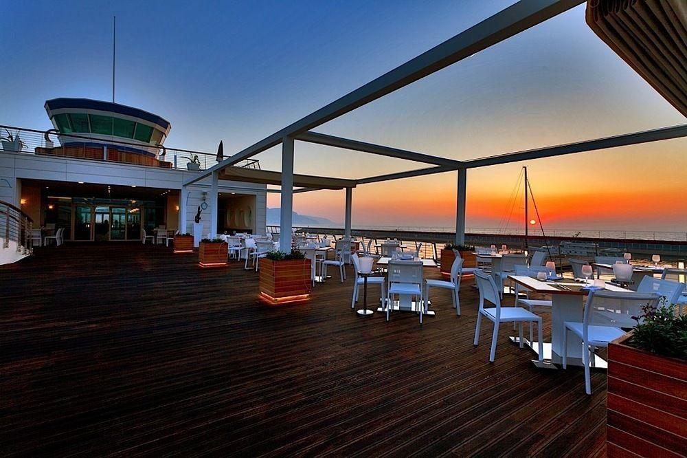 Yacht Club Marina Di Loano Ξενοδοχείο Εξωτερικό φωτογραφία